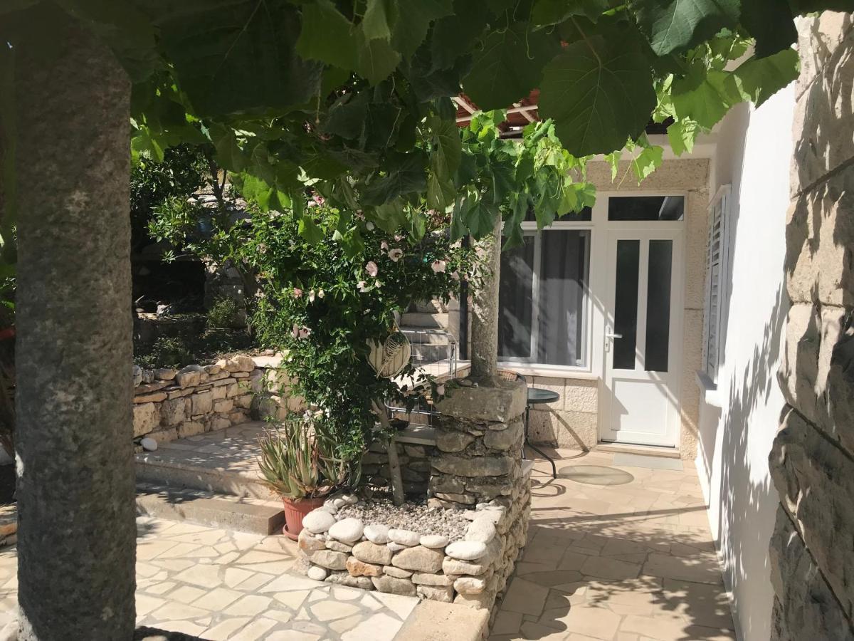 Apartamento Apartman Flora'S Garden Korčula Exterior foto